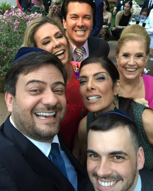 A selfie de André Ramos, Márcia Veríssimo, Bruno Astuto, Sandro Barros, Patricia Brandão e Madeleine Saade