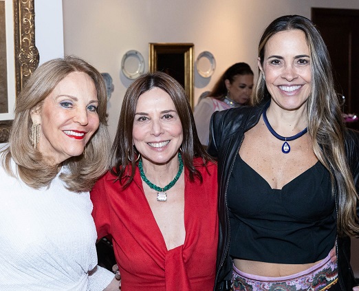 Ana de Paula, Norine Carnevalle e Claudia Dutra