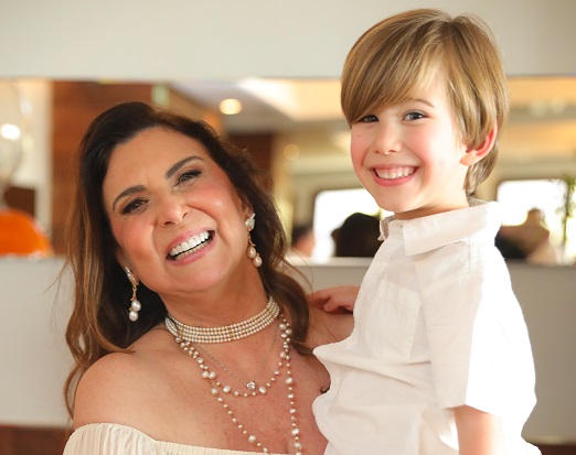 Denise Grassi e o netinho Gael