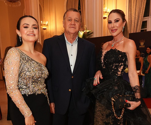 Fabiolla Cavalieri, Waltinho Guimarães e Francieli Daroit