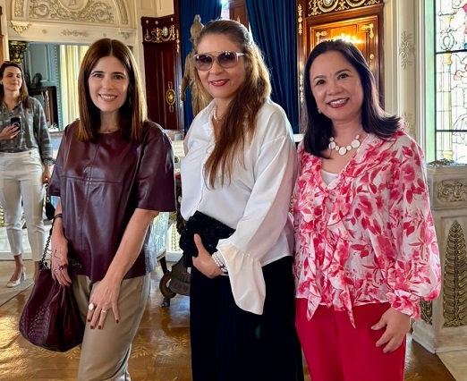 Dani Seade, Ana Claudia Vaz e Marcia Wu