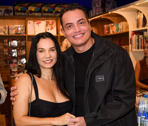 Mônica Carvalho e Leo Dias