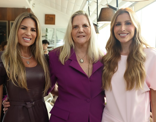 Maninha Barbosa com as filhas Ana Paula e Dandynha